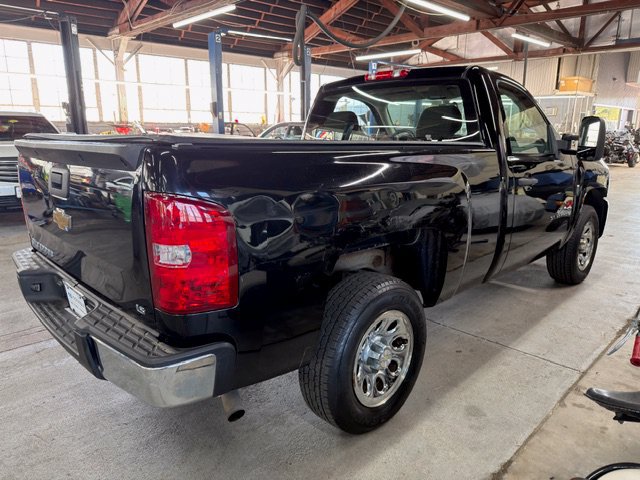 Used 2011 Chevrolet Silverado 1500 W/T w/ LS Package RWD image 4