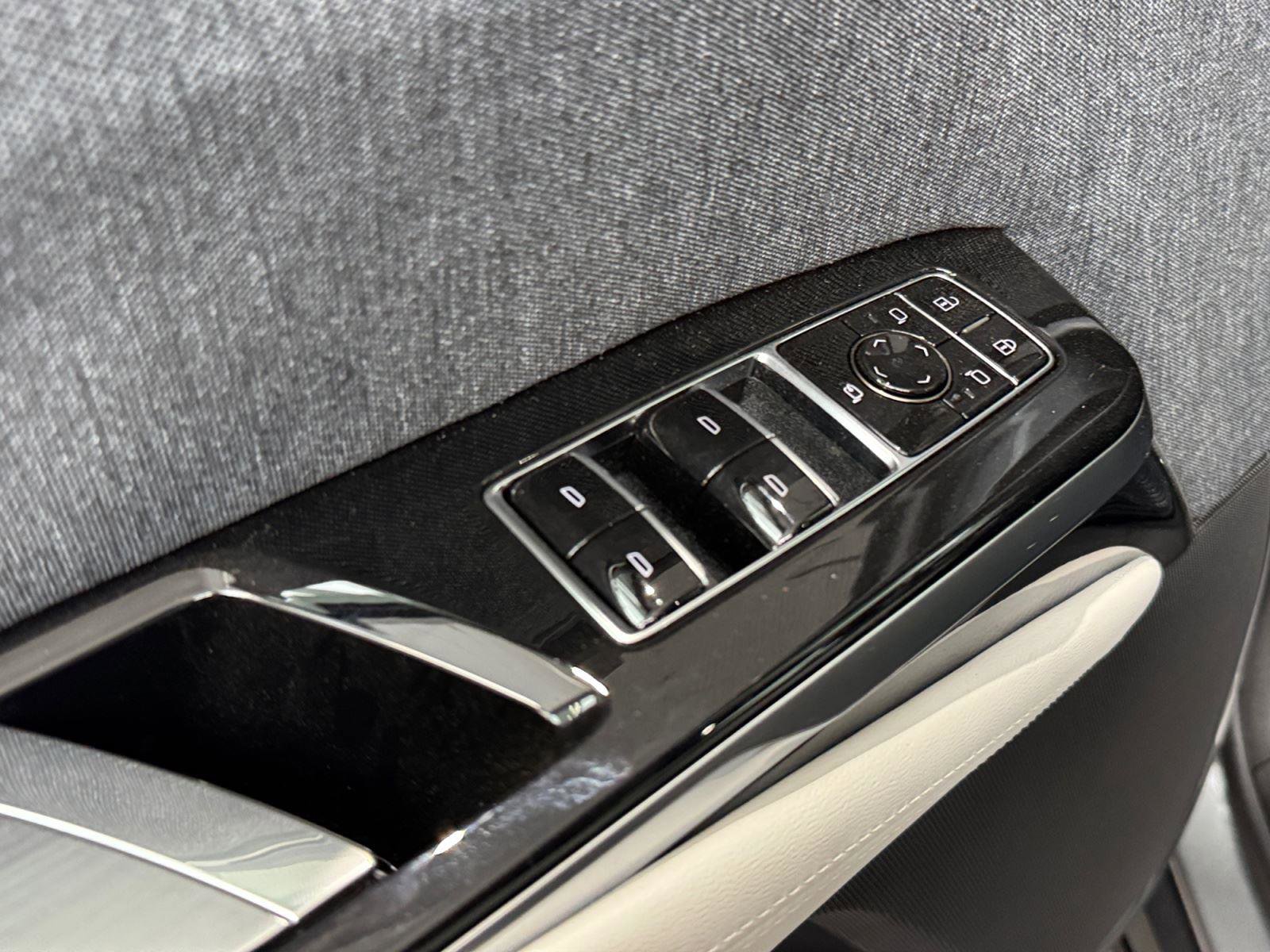 New 2026 Cadillac Escalade Platinum Sport w/ LPO, ONYX Package image 11