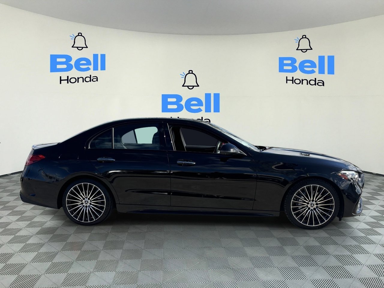 Used 2022 Mercedes-Benz C 300 Sedan image 5