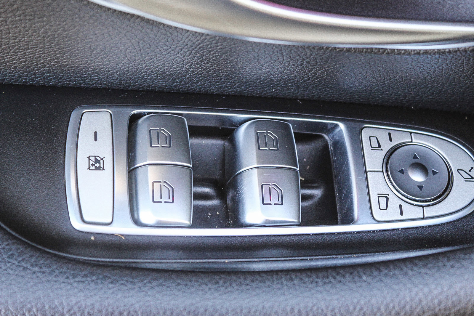 Used 2022 Mercedes-Benz E 350 Sedan image 20