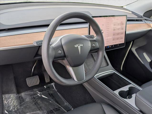 Used 2023 Tesla Model Y Long Range image 10