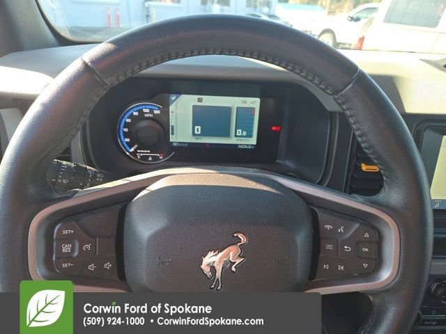Used 2023 Ford Bronco Badlands image 7