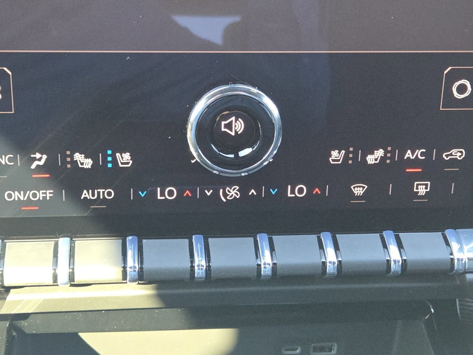 New 2026 GMC Yukon XL Elevation w/ Elevation Premium Package image 37