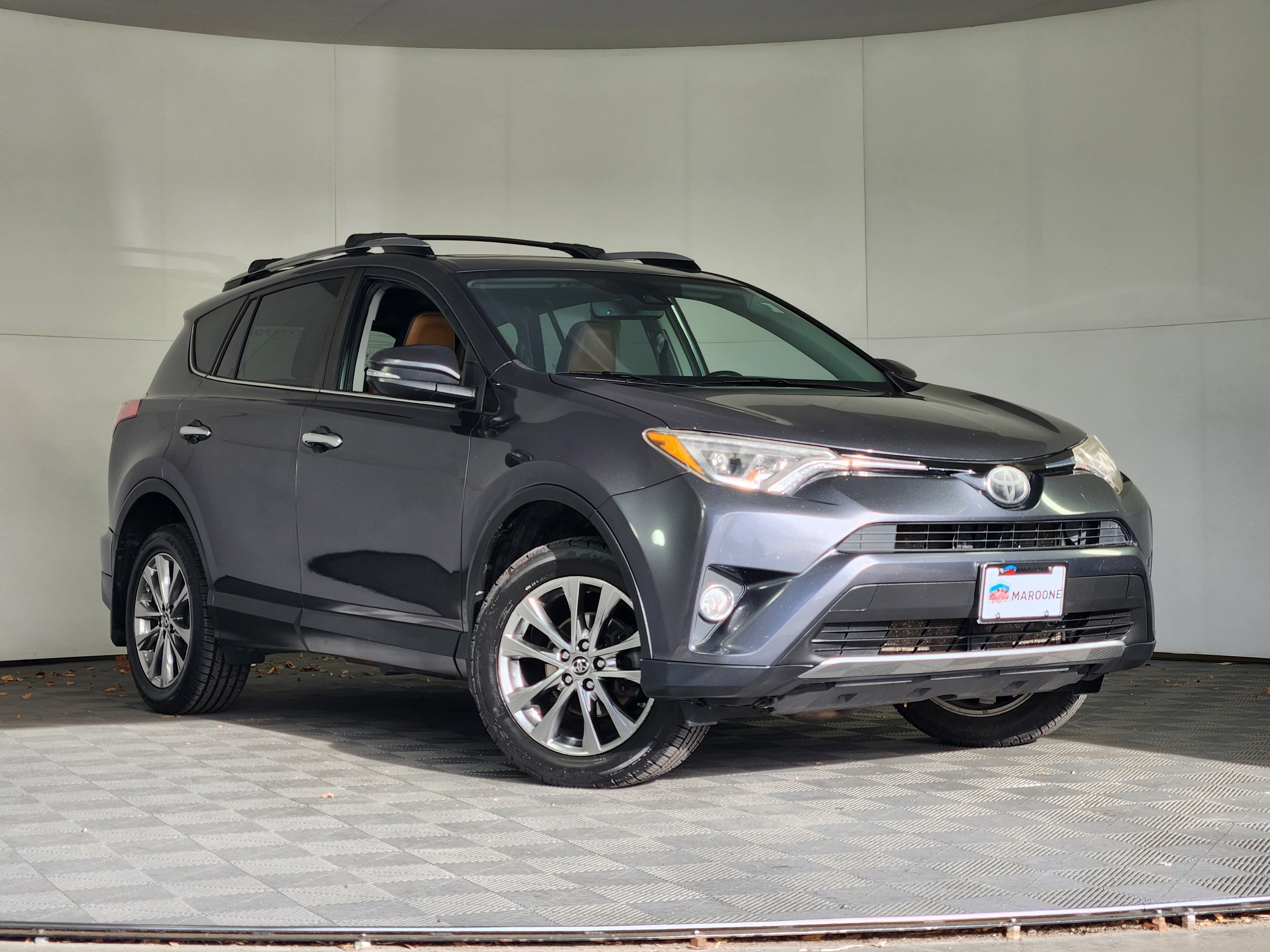 Used 2017 Toyota RAV4 Limited image 1