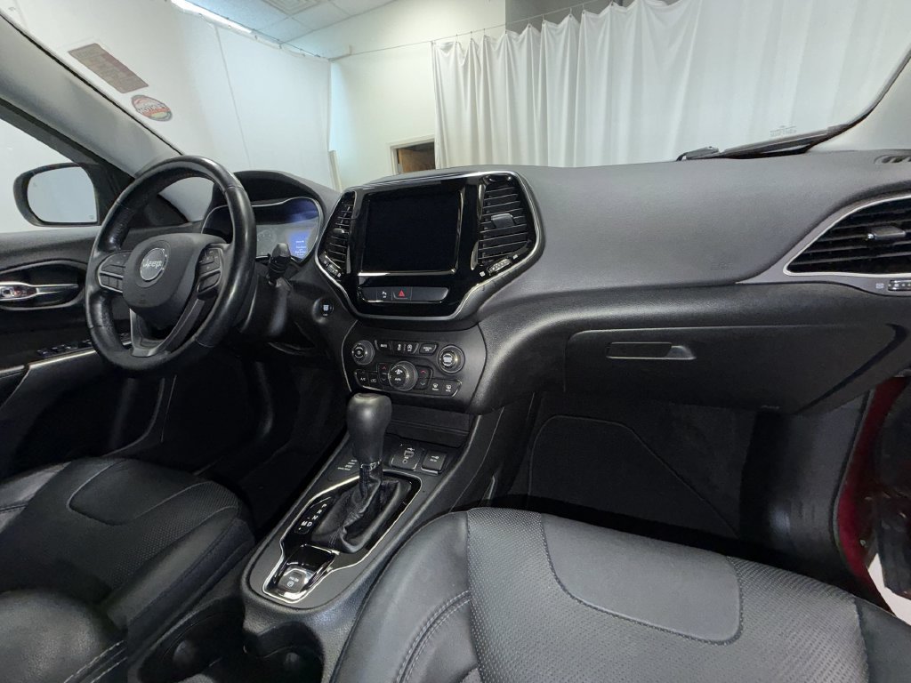 Used 2019 Jeep Cherokee Limited AWD/4WD image 13