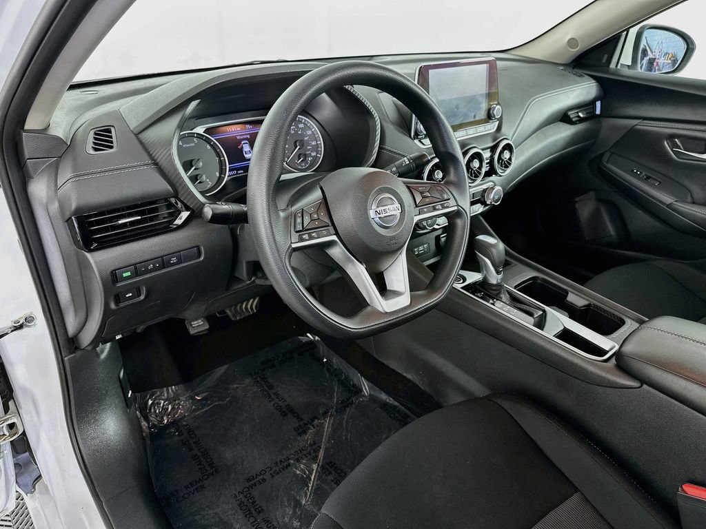 Certified 2023 Nissan Sentra SV FWD image 14