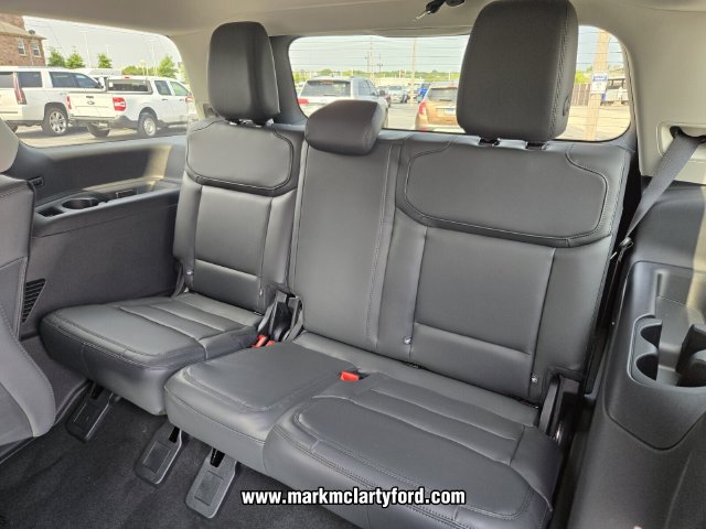 New 2027 Ford Expedition Active RWD image 10