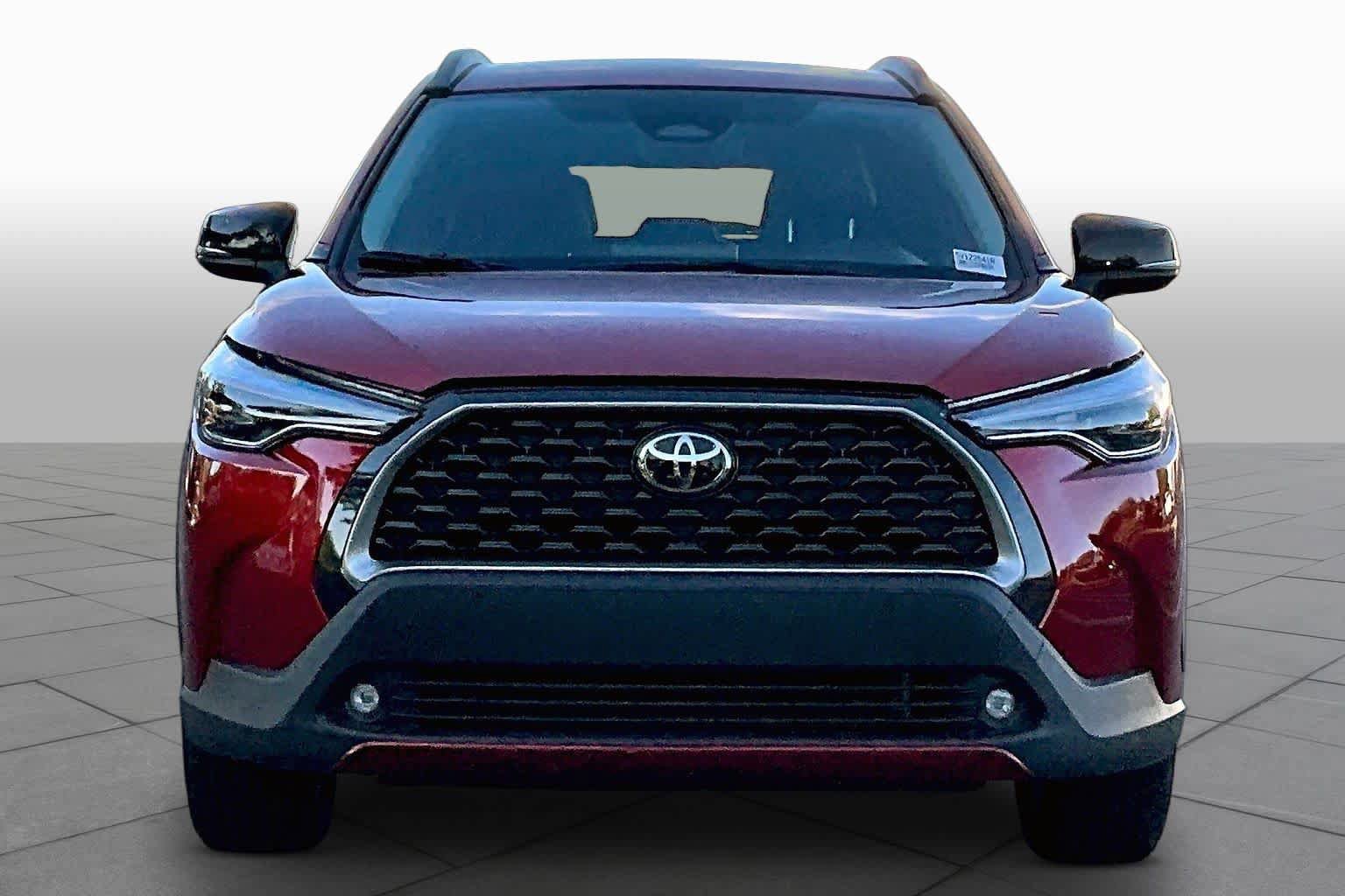 Certified 2025 Toyota Corolla Cross XLE AWD/4WD image 3
