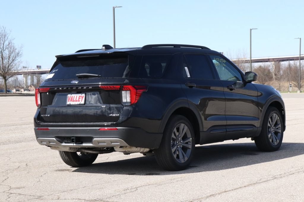New 2026 Ford Explorer Active w/ Active Comfort Package AWD/4WD image 9
