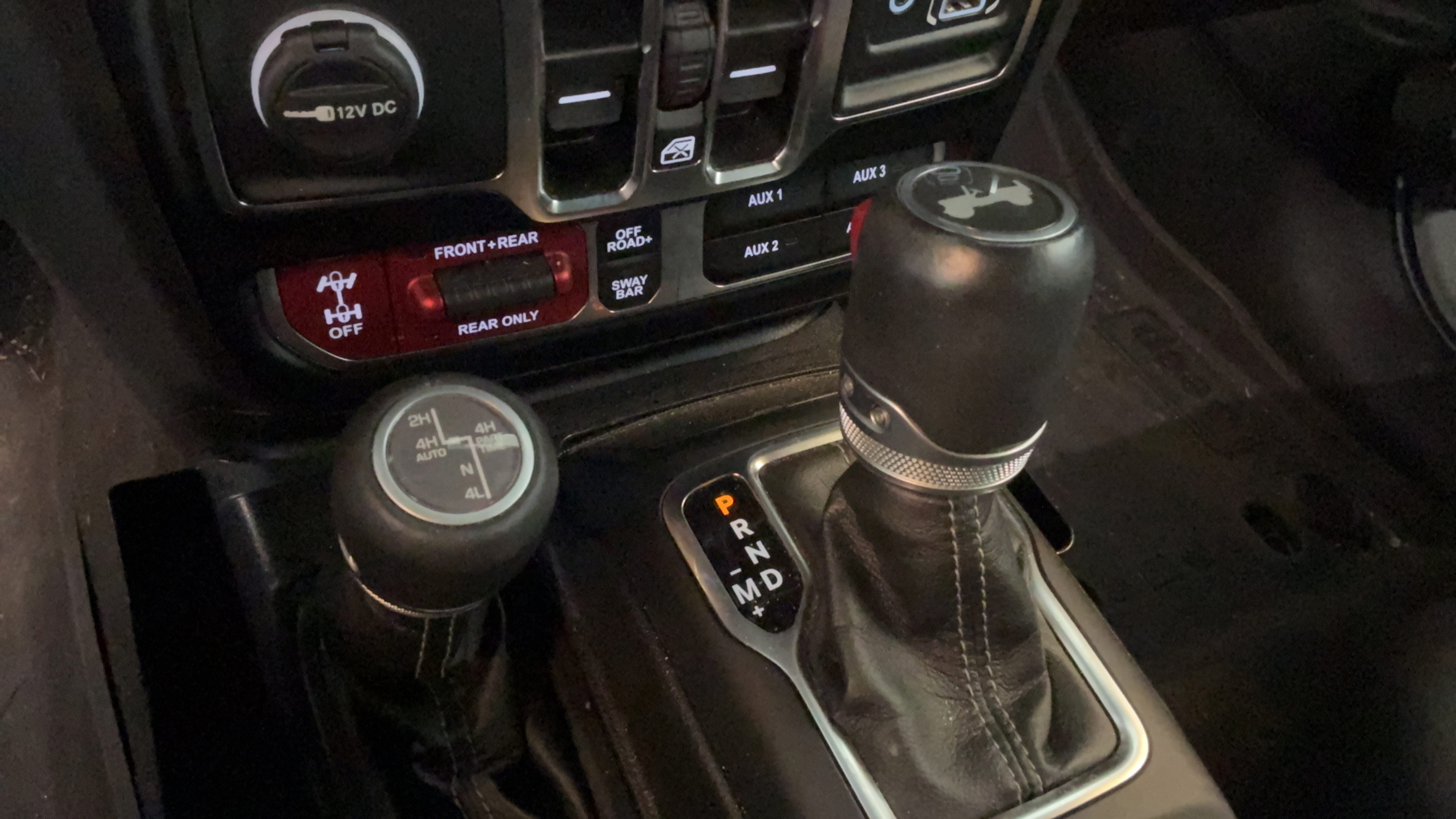 Used 2024 Jeep Wrangler Unlimited Rubicon AWD/4WD image 17