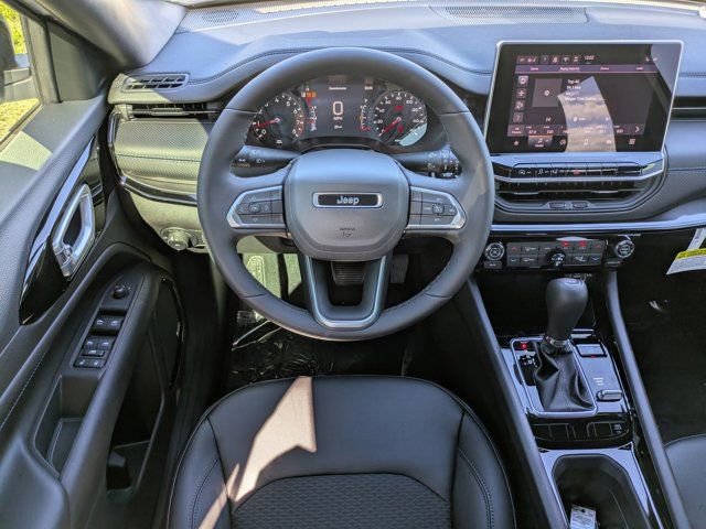 New 2026 Jeep Compass Latitude w/ Sun and Sound Group image 14