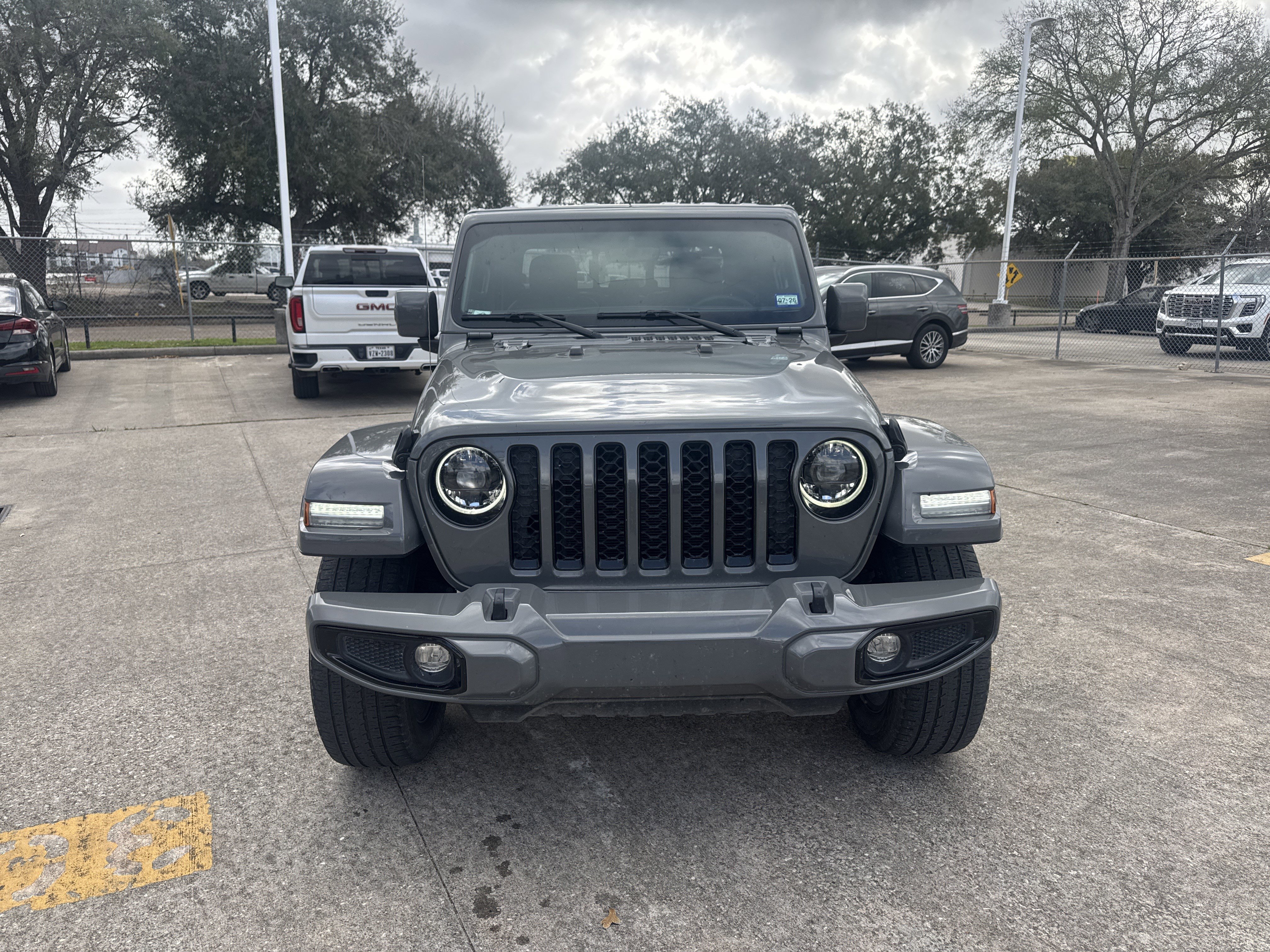 Used 2023 Jeep Gladiator Overland image 14