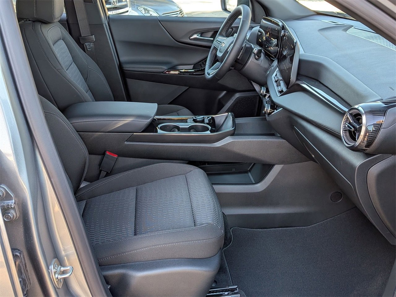 New 2026 Chevrolet Equinox LT image 24