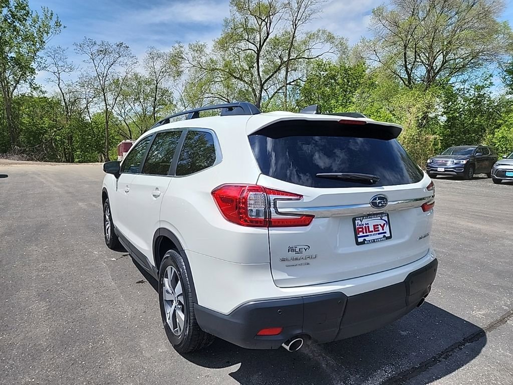 Certified 2025 Subaru Ascent Premium AWD/4WD image 5