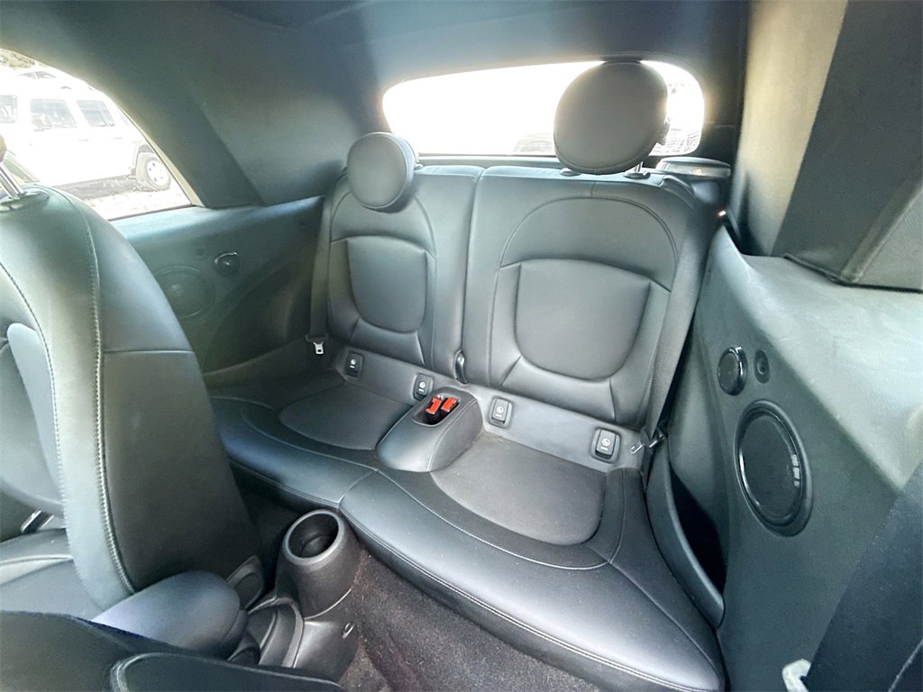 Used 2018 MINI Cooper Convertible image 27