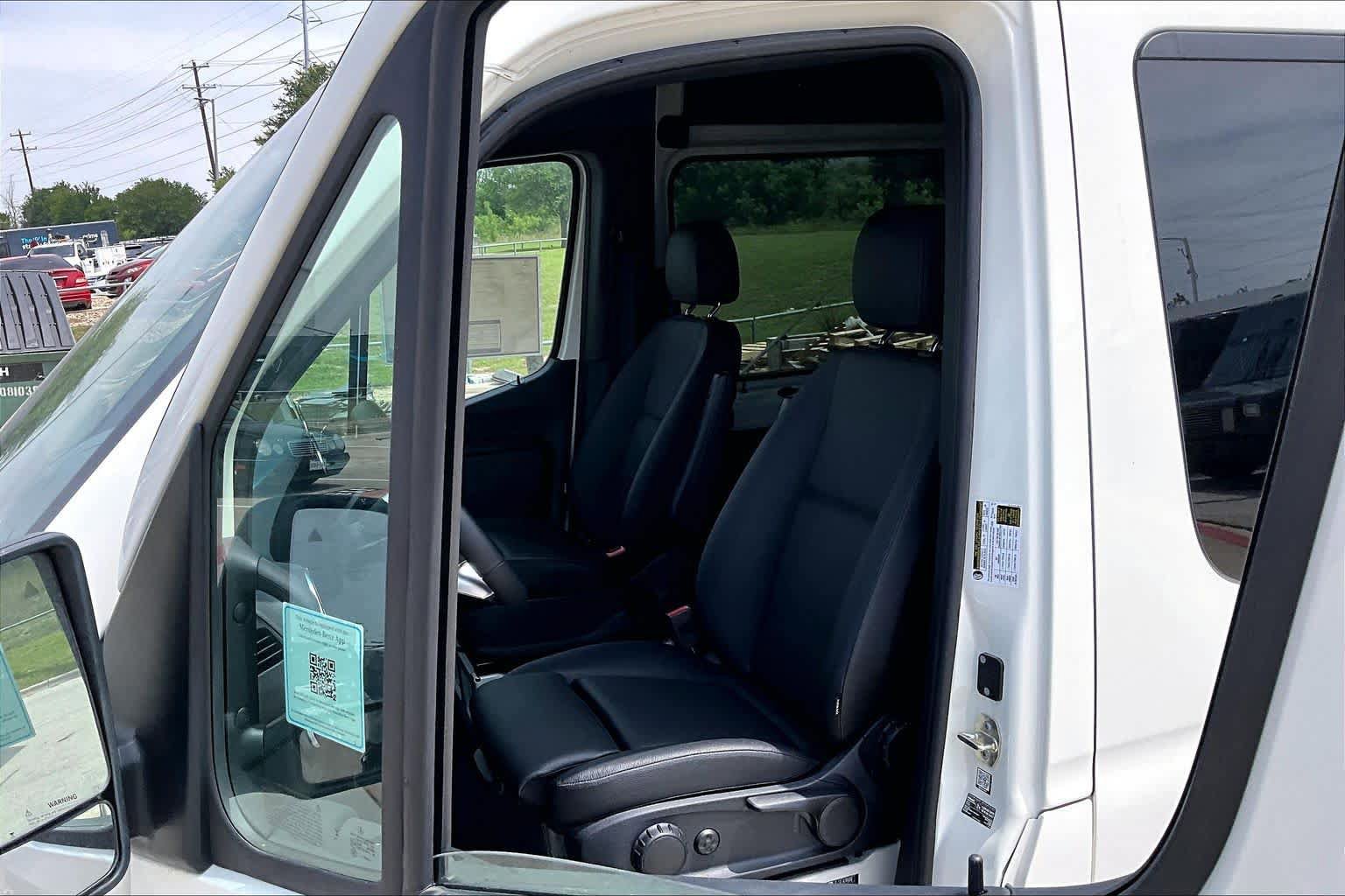 New 2025 Mercedes-Benz Sprinter 2500 image 17