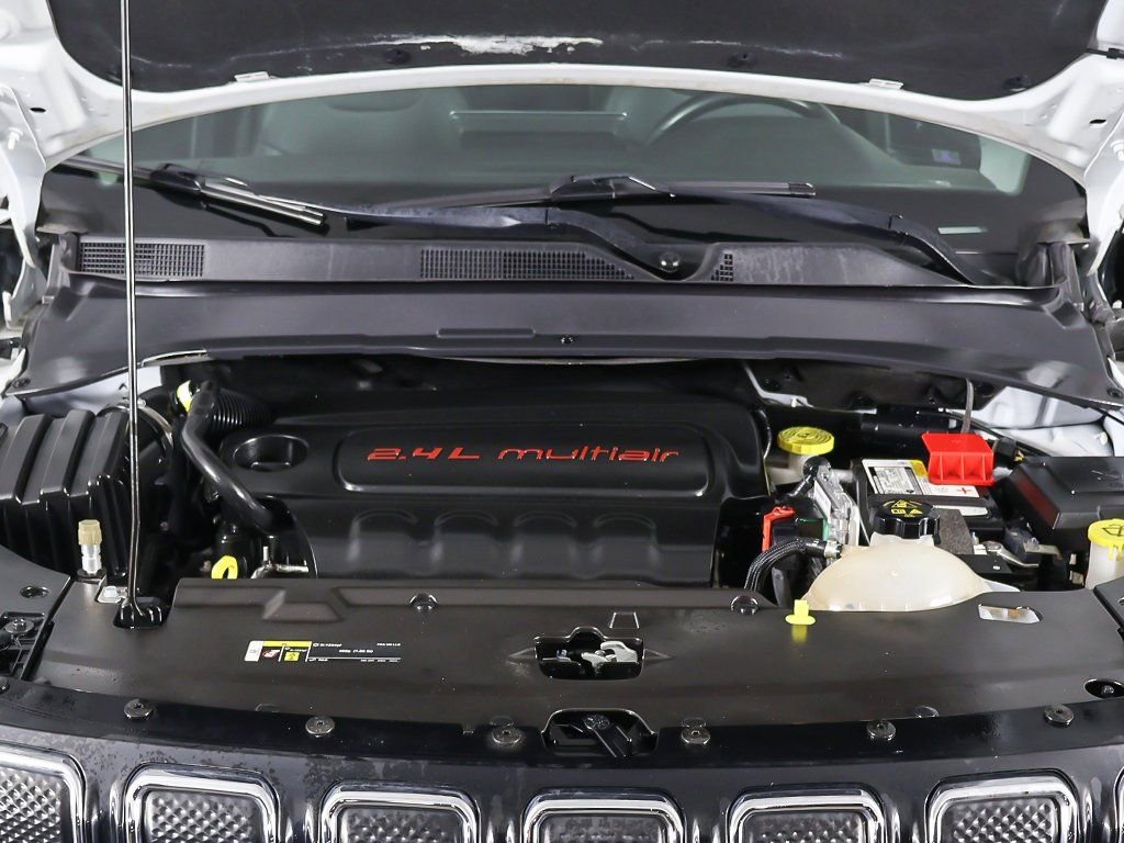 Used 2022 Jeep Compass Limited image 20