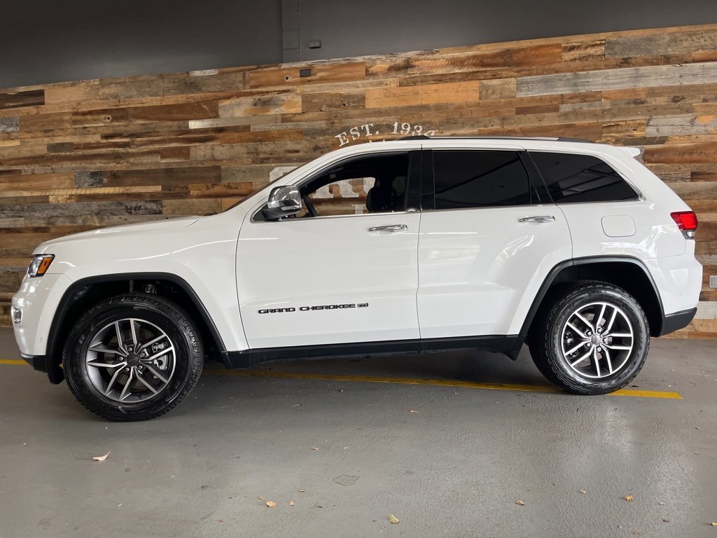 Used 2022 Jeep Grand Cherokee Limited w/ Trailer Tow Group IV image 13