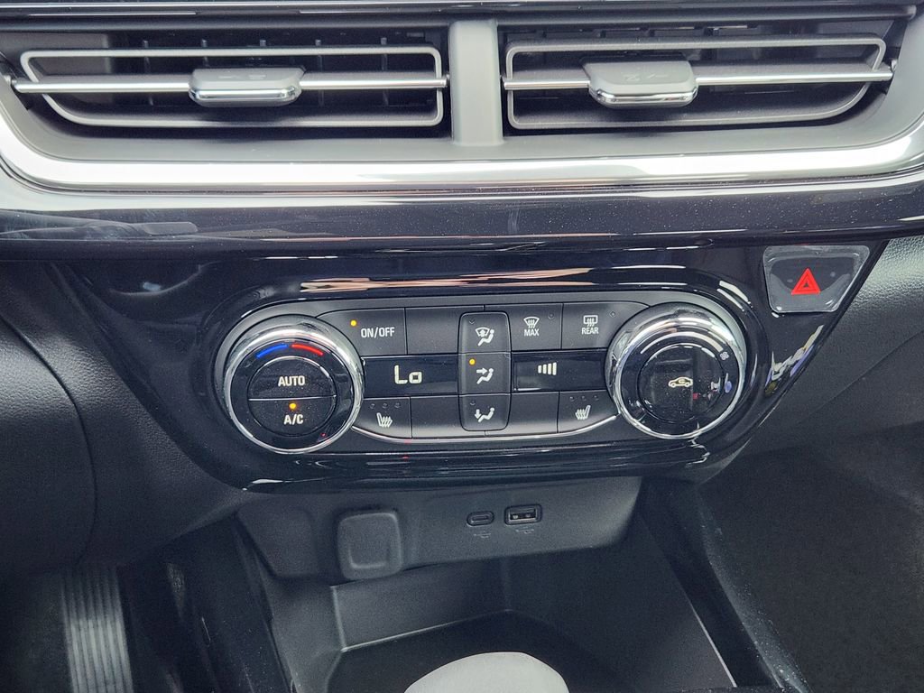 New 2026 Chevrolet Trax RS w/ Driver Confidence Package image 21