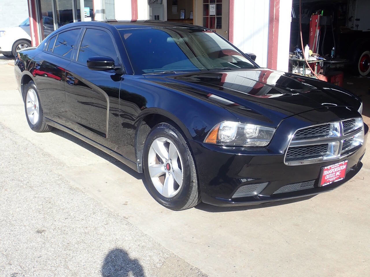 Used 2013 Dodge Charger SE image 20