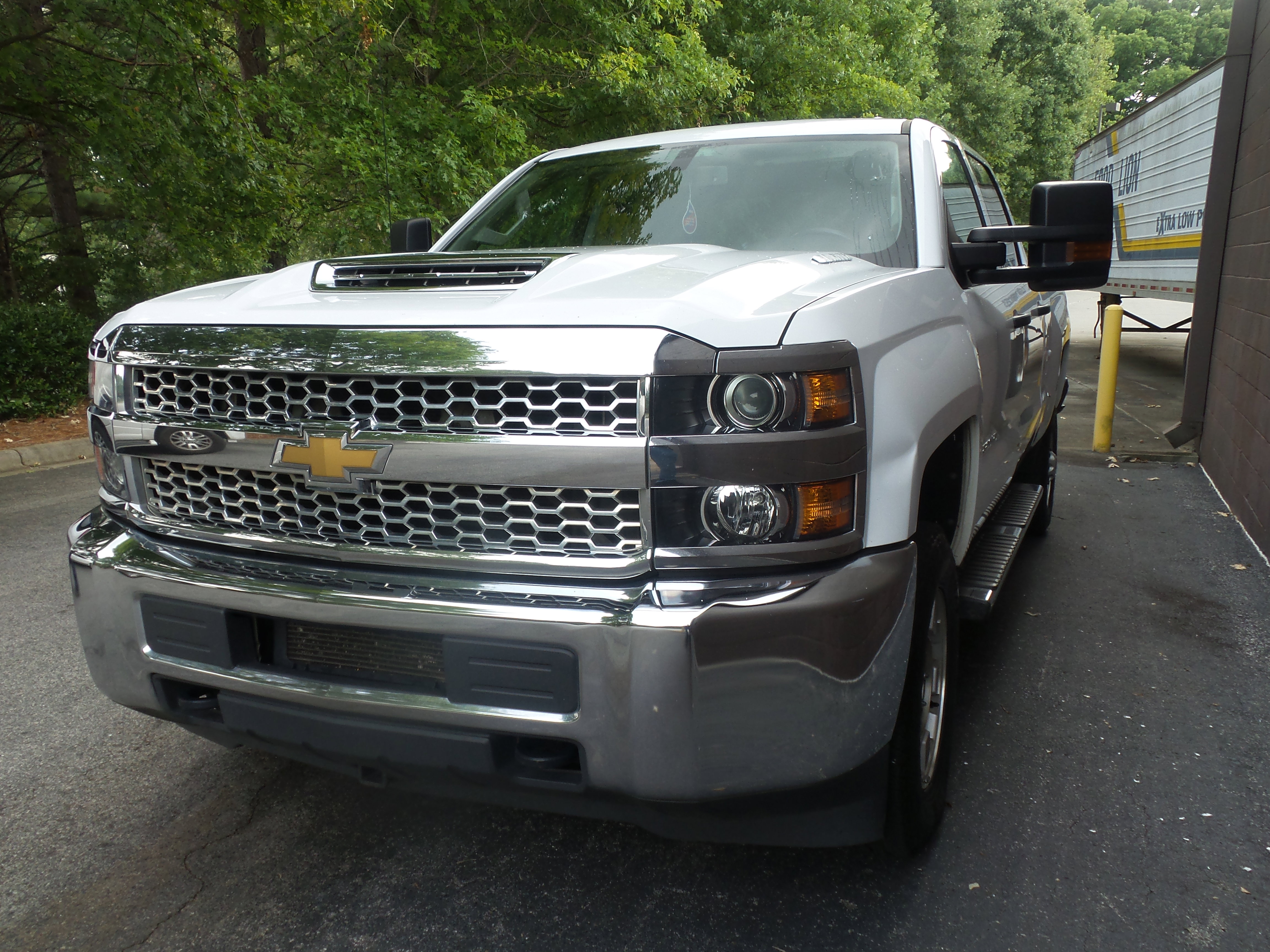 Used 2019 Chevrolet Silverado 2500 W/T w/ WT Convenience Package image 2