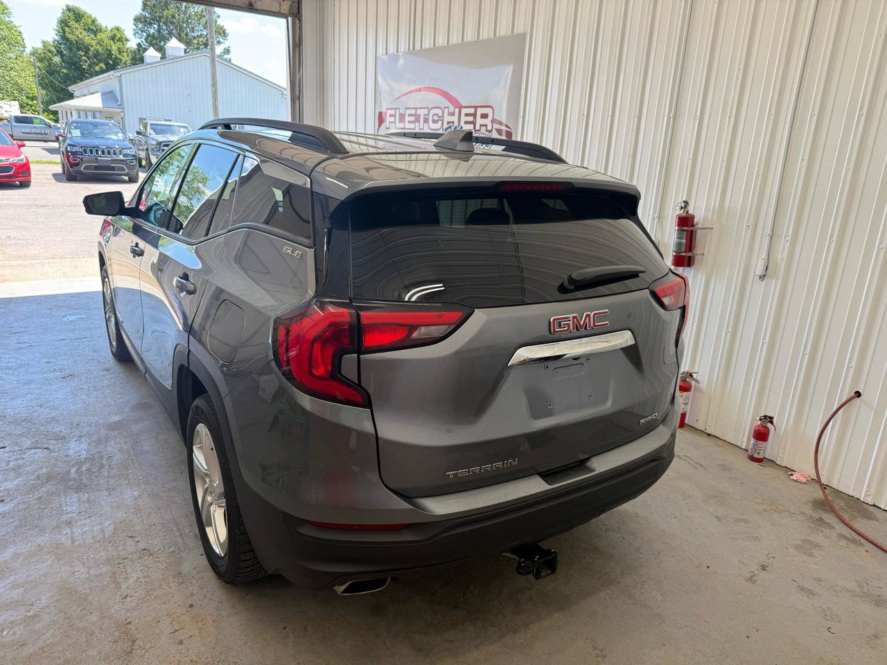 Used 2018 GMC Terrain SLE w/ Driver Convenience Package AWD/4WD image 25
