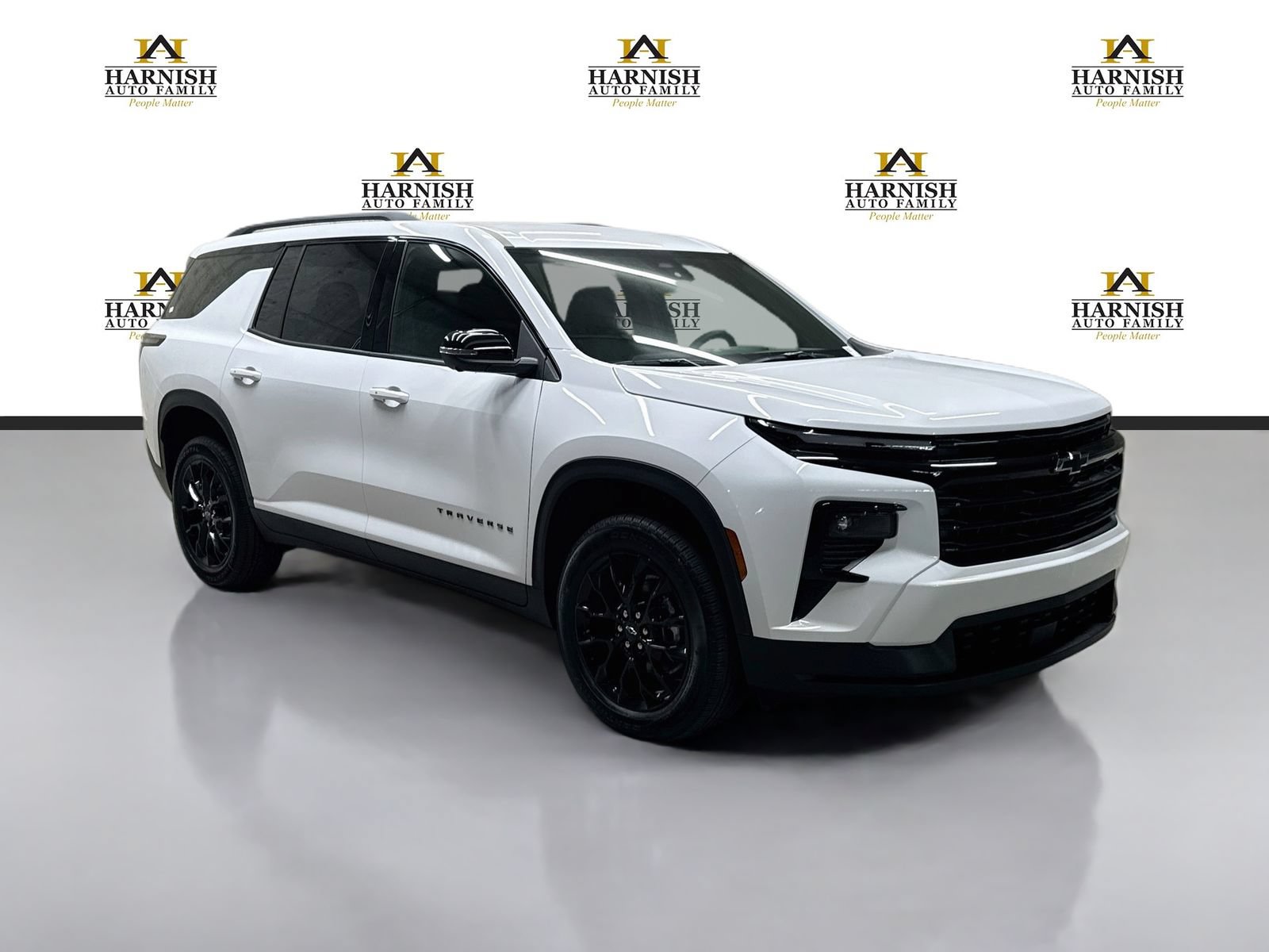 New 2026 Chevrolet Traverse LT w/ Midnight/Sport Edition AWD/4WD image 3