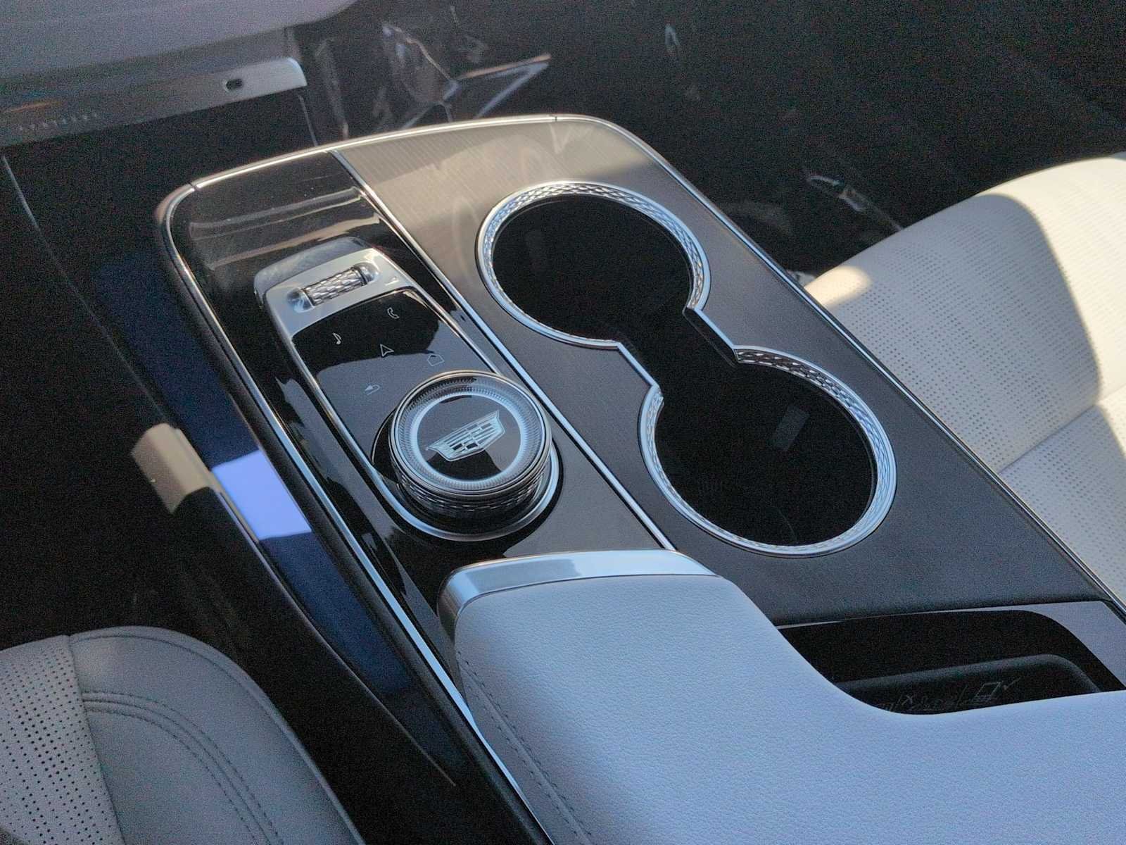 New 2026 Cadillac Lyriq Sport AWD/4WD image 18