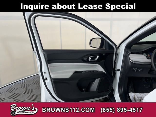 Used 2026 Jeep Compass Limited image 15