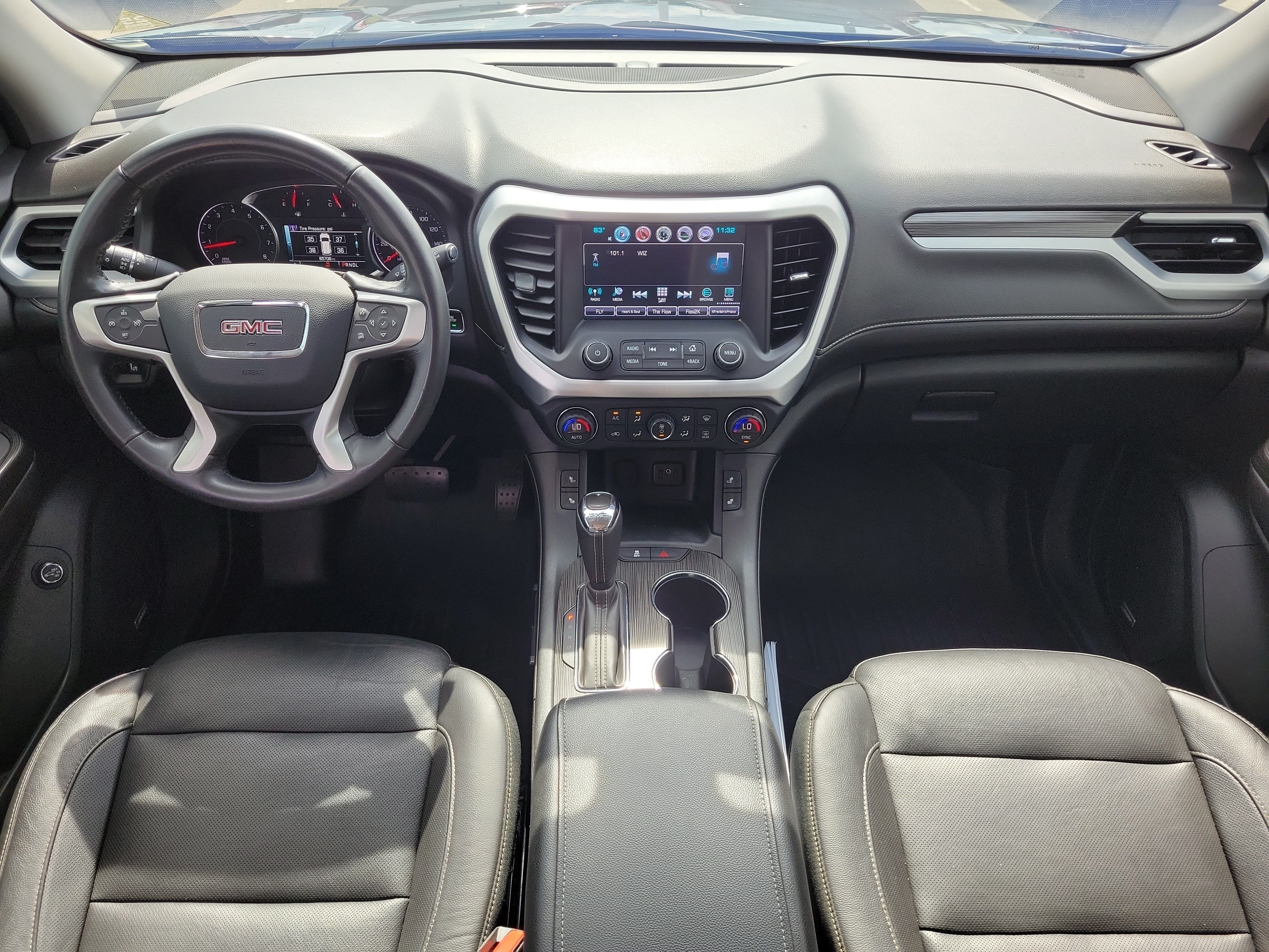 Used 2019 GMC Acadia SLT w/ Black Edition FWD image 9
