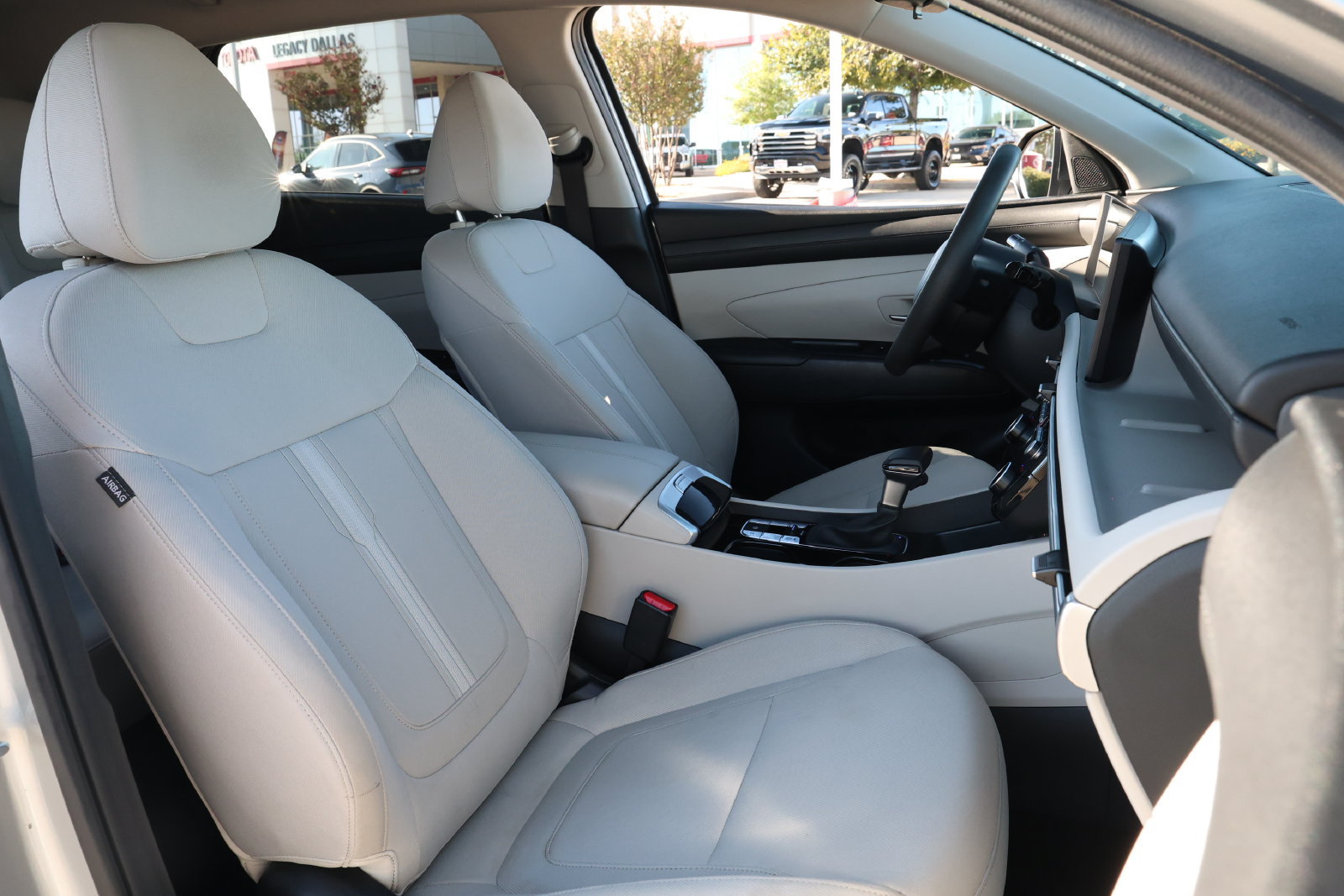 Used 2025 Hyundai Tucson SEL FWD image 29