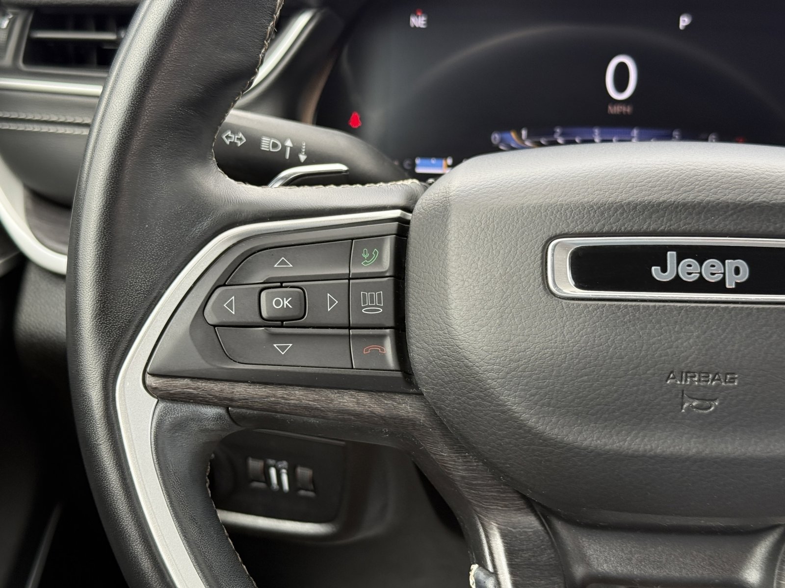 Used 2021 Jeep Grand Cherokee L Limited image 25