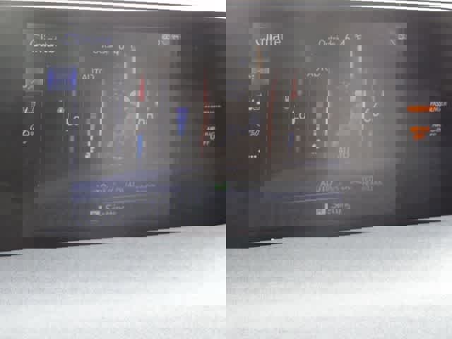 Used 2021 Lexus UX 250h w/ Premium Package image 26