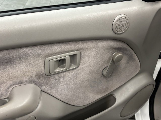 Used 2002 Toyota Tacoma 2WD Xtracab image 10