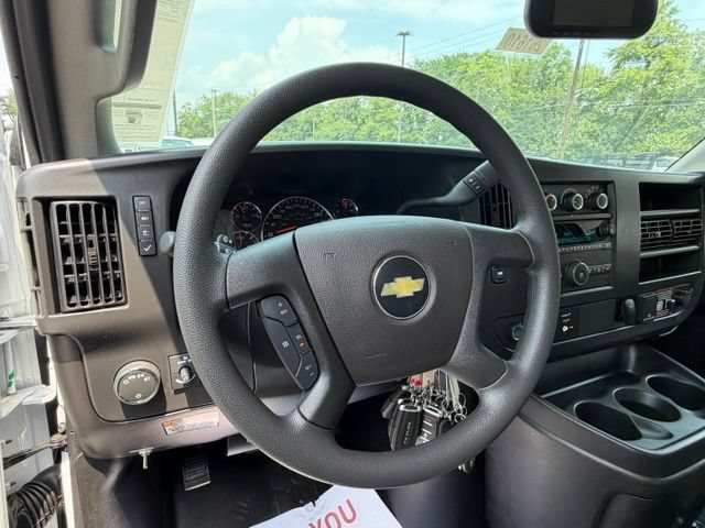 New 2026 Chevrolet Express 4500 w/ Power Convenience Package RWD image 30