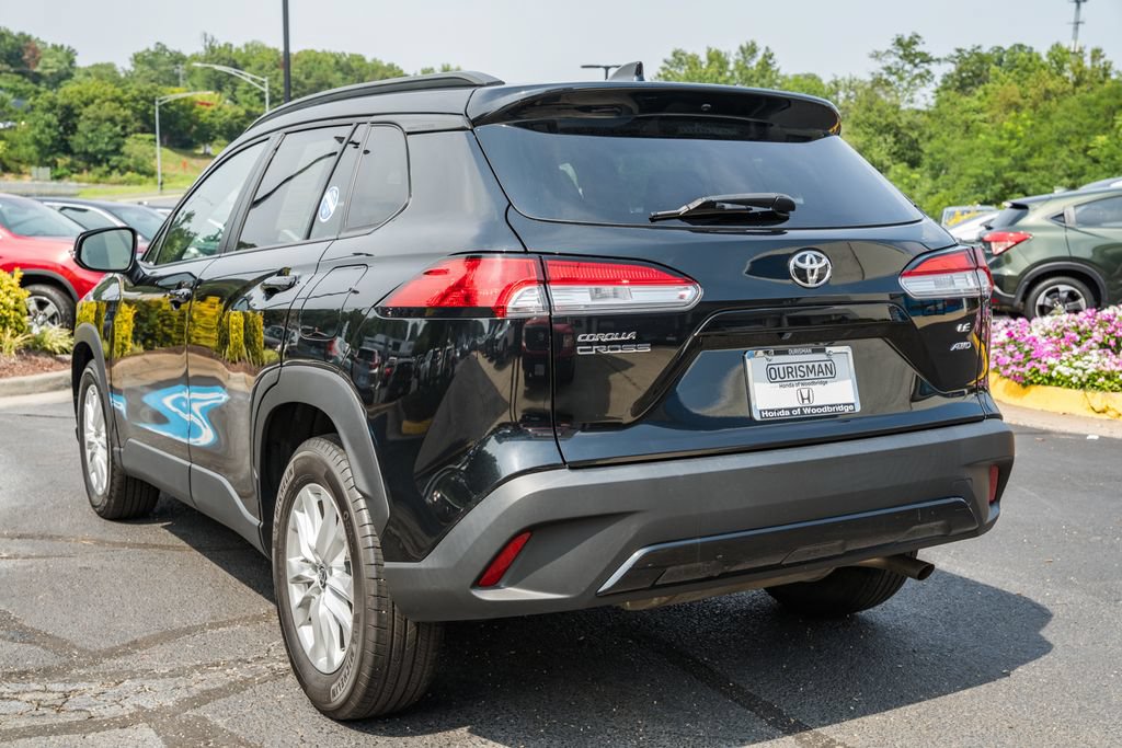 Used 2024 Toyota Corolla Cross LE AWD/4WD image 5