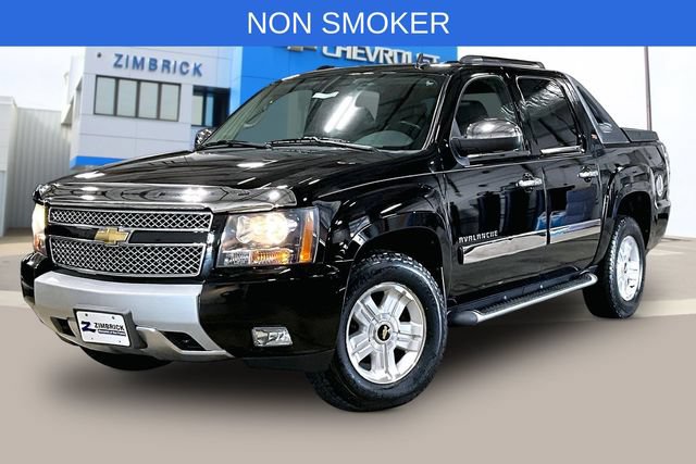 Used 2010 Chevrolet Avalanche LT w/ Luxury Package AWD/4WD image 3