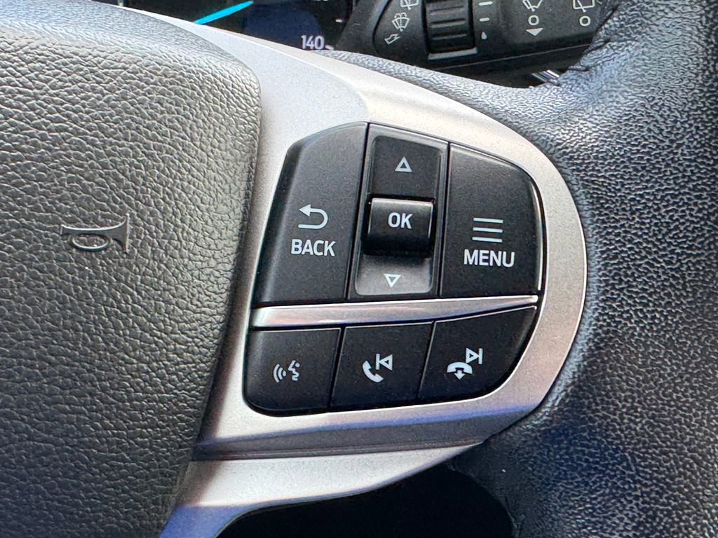 Used 2022 Ford Explorer XLT w/ Equipment Group 202A image 24