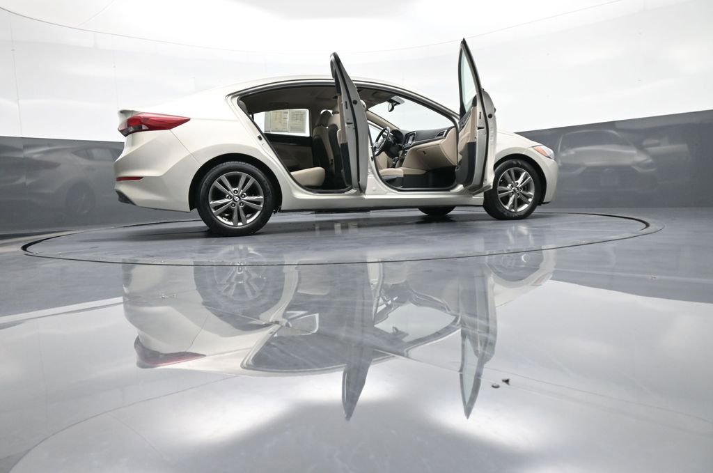 Used 2017 Hyundai Elantra Value Edition w/ Cargo Package image 47