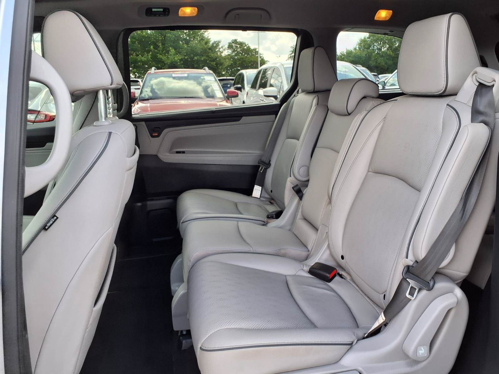 Used 2023 Honda Odyssey Elite image 18