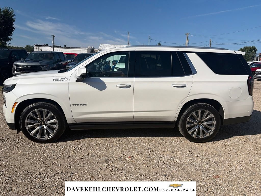 Used 2025 Chevrolet Tahoe High Country AWD/4WD image 2