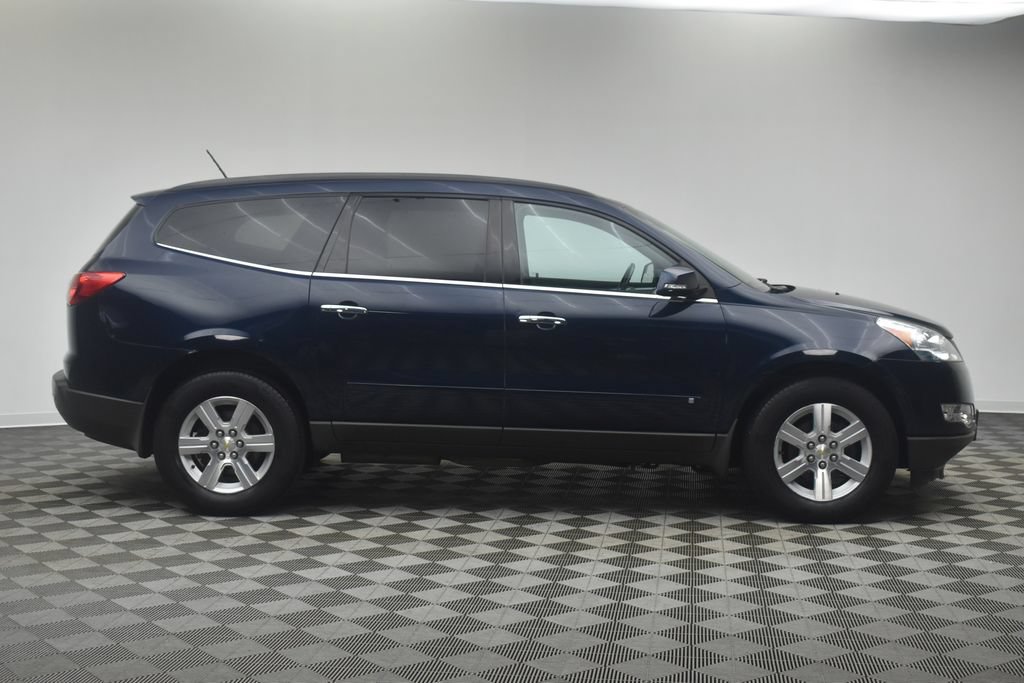 Used 2010 Chevrolet Traverse LT w/ Personal Connectivity Package AWD/4WD image 10