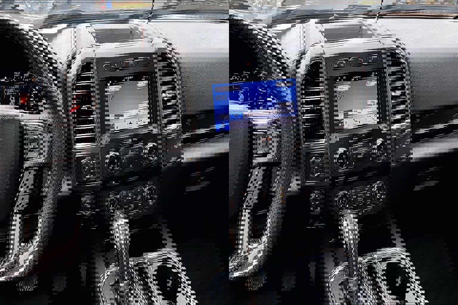 Used 2017 Ford F150 Raptor w/ Equipment Group 802A Luxury image 7