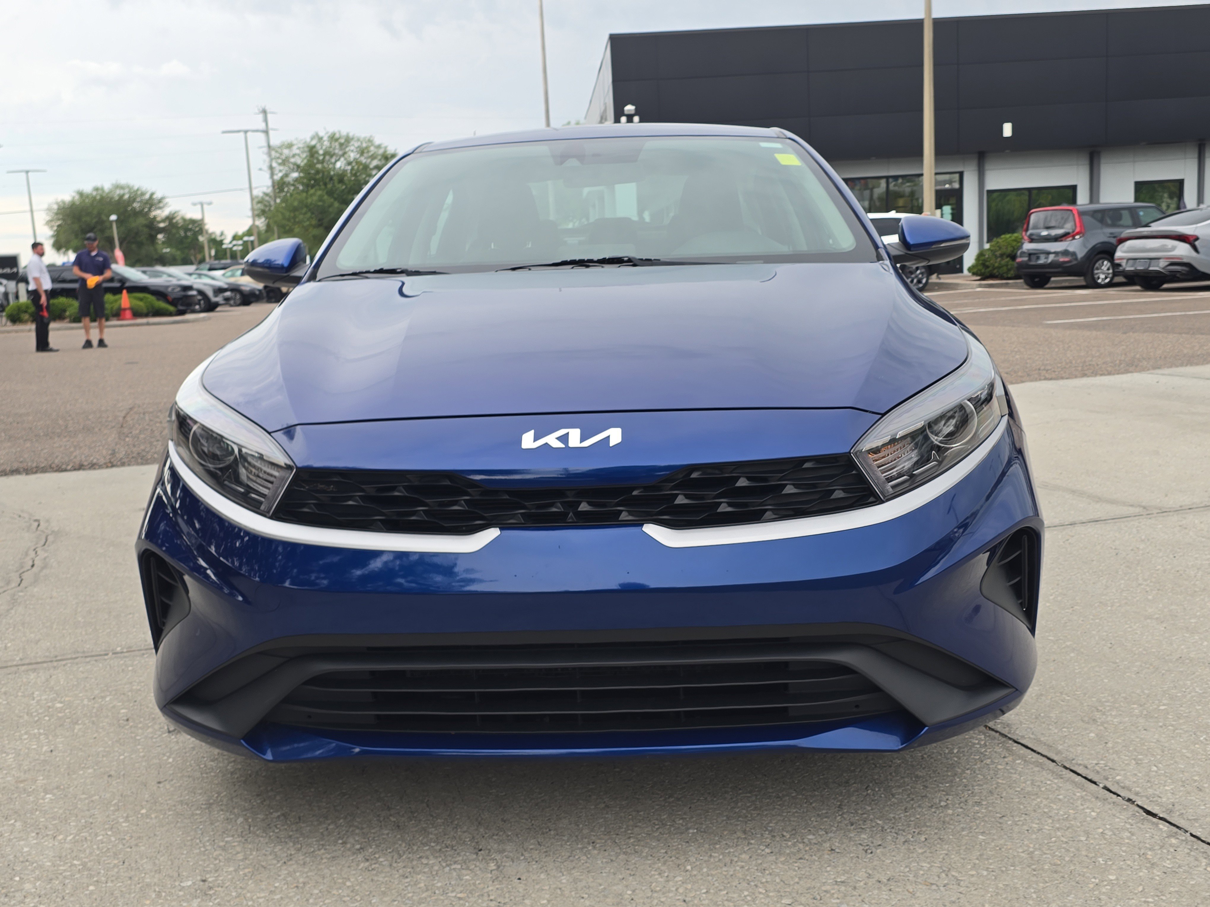 Certified 2023 Kia Forte LXS w/ LXS Technology Package FWD image 3
