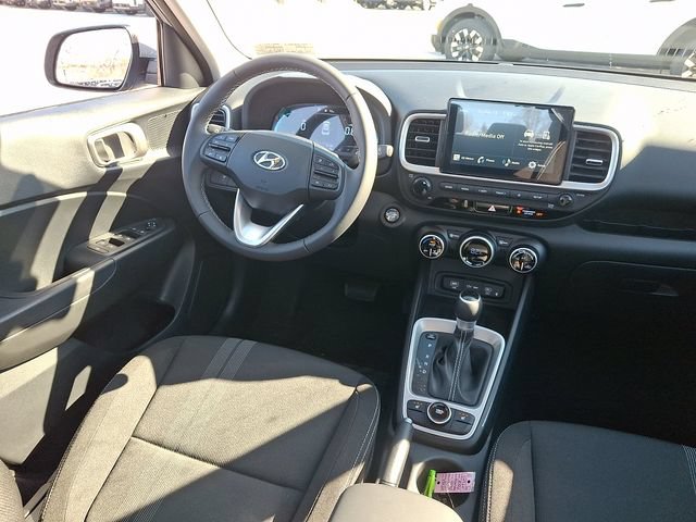 New 2026 Hyundai Venue SEL FWD image 9