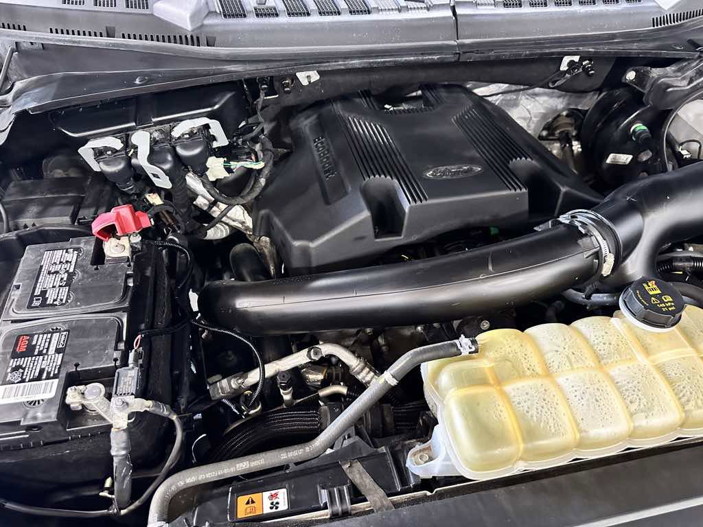 Used 2020 Ford F150 Platinum w/ Equipment Group 701A Luxury image 6