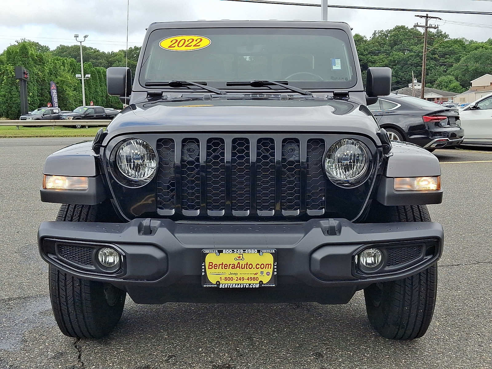 Used 2022 Jeep Gladiator Sport AWD/4WD image 2