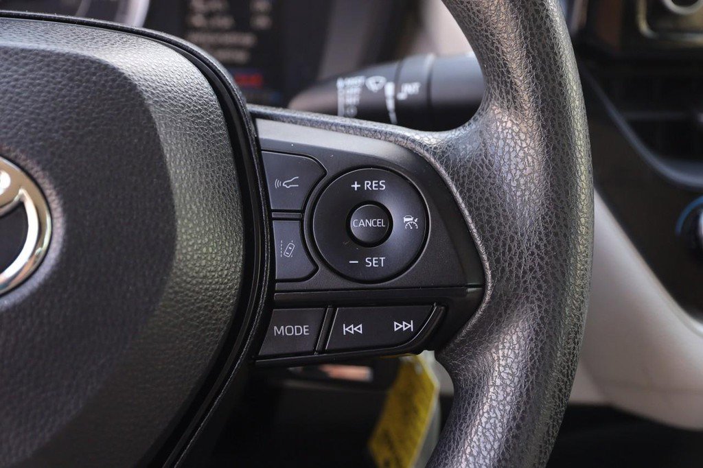 Used 2025 Toyota Highlander XSE AWD/4WD image 12