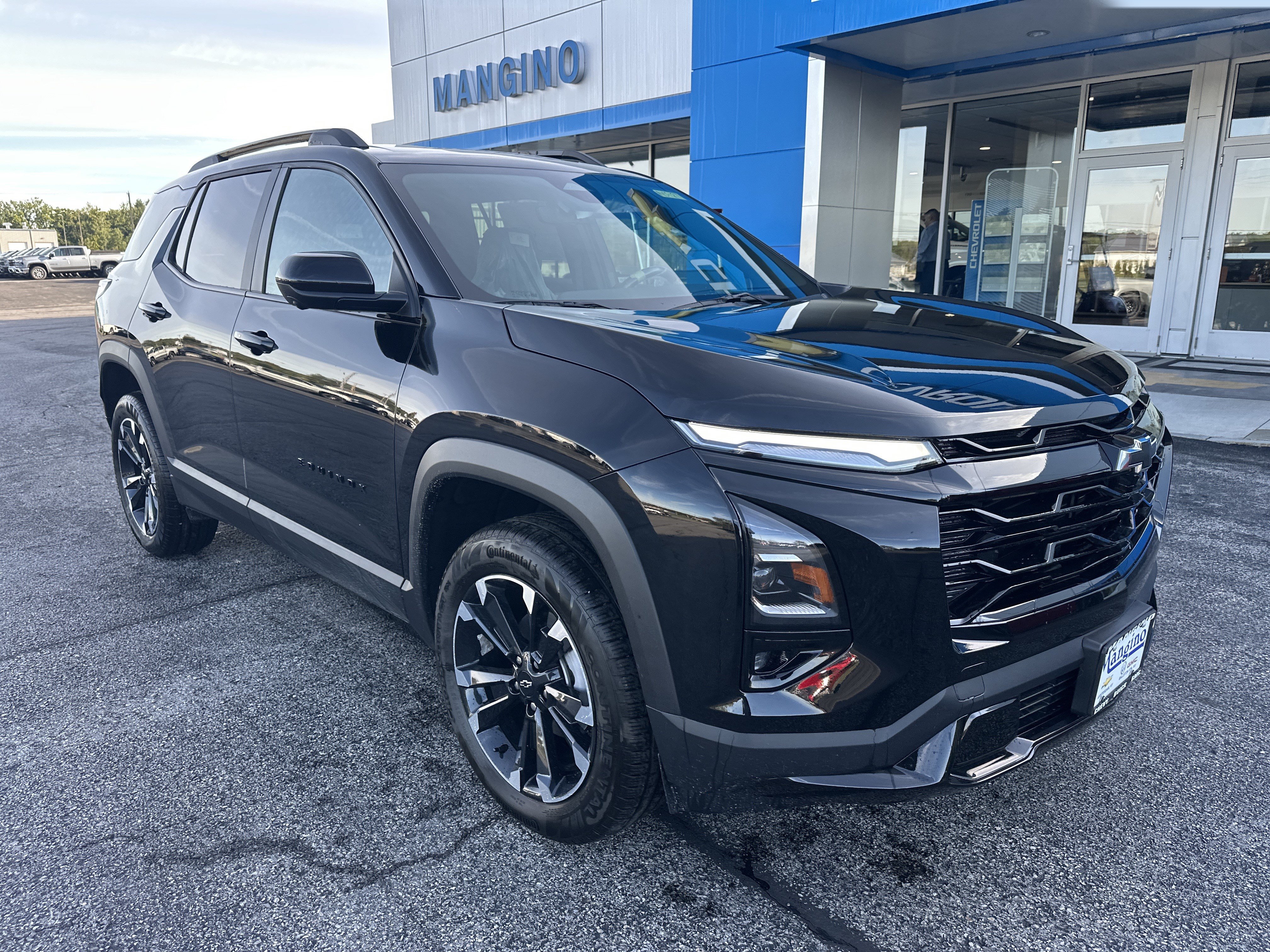 New 2027 Chevrolet Equinox RS w/ Safety and Technology Package AWD/4WD image 2