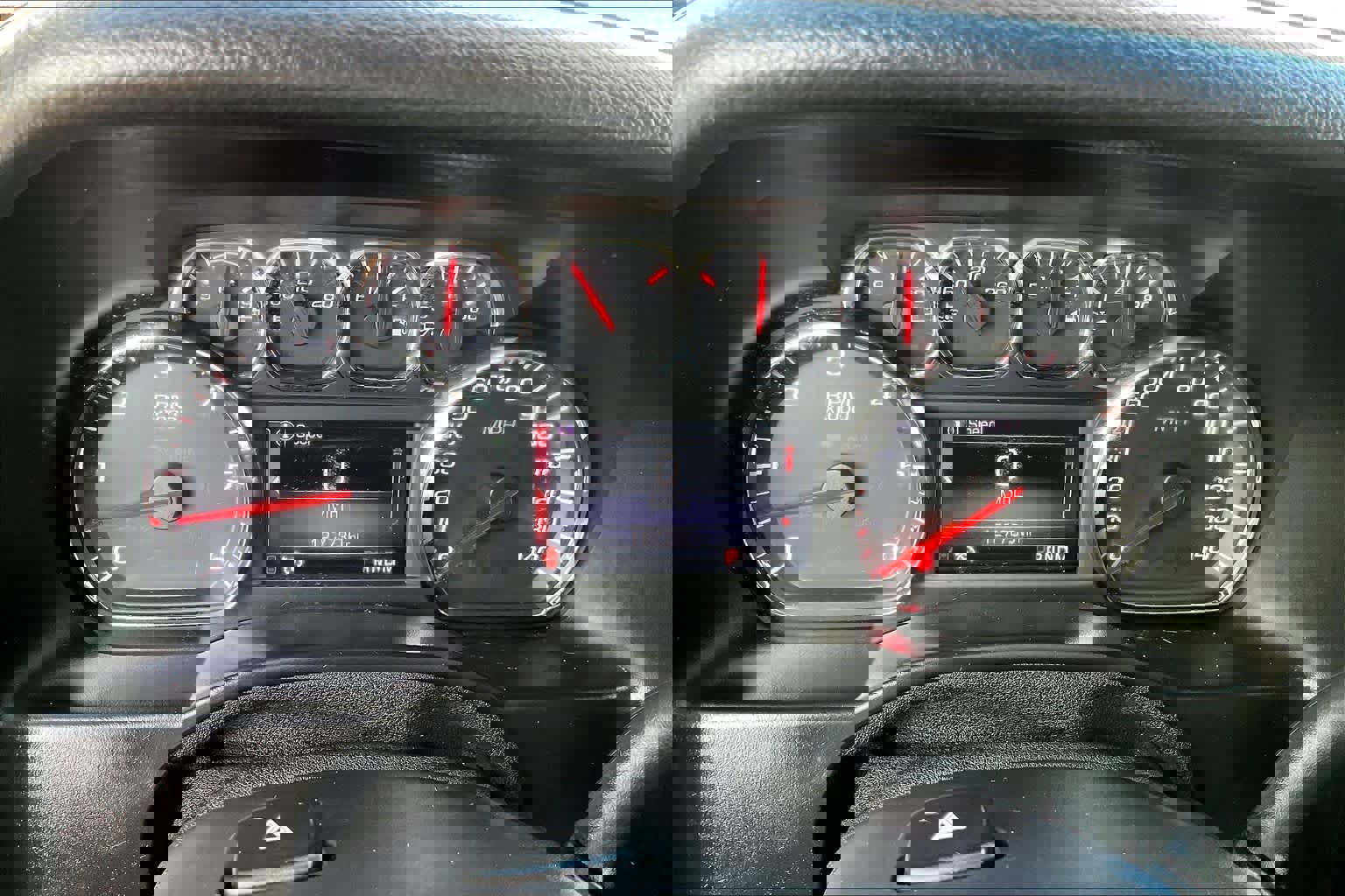 Used 2015 GMC Yukon SLT w/ Open Road Package image 25